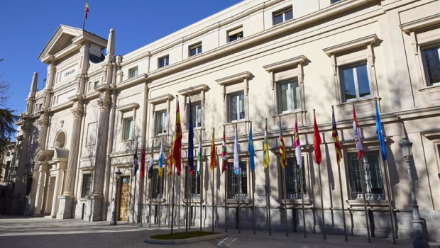 ep archivo banderas de las comunidades autonomas frente a la fachada del palacio del senado el ep archivo banderas de las comunidades autonomas frente a la fachada del palacio del senado el