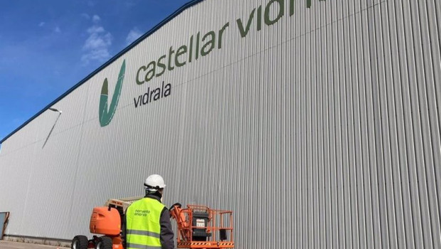 ep archivo   ndp vidrala anuncia la construccion de una planta de autoconsumo en sus instalaciones