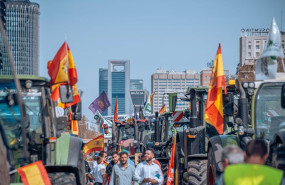 ep archivo   varios tractores durante una nueva jornada de protestas de agricultores y ganaderos