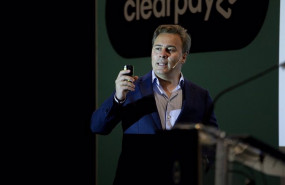 ep dimas gimeno ceo de wow en su intervencion en el evento b2b del sector retail e show barcelona