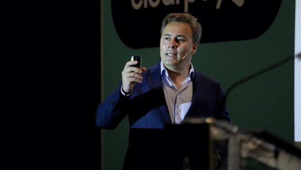 ep dimas gimeno ceo de wow en su intervencion en el evento b2b del sector retail e show barcelona