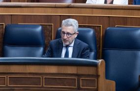 ep el ministro de hacienda arcadi espana durante la celebracion de una sesion extraordinaria del ep el ministro de hacienda arcadi espana durante la celebracion de una sesion extraordinaria del