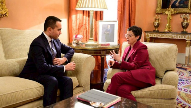 ep el ministro italiano de asuntos exteriores luigi di maio con su homologa espanola arancha