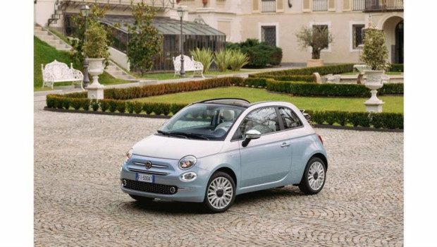 ep el nuevo fiat 500 collezione 1957 que cuenta con una carroceria bicolor una edicion para