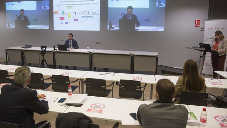 El Responsable Del Área De Educación Financiera Del Grupo Unicaja, José Antonio Díaz Campos, En El Marco De La Clausura Del Congreso De Educación Financiera | UNICAJA ep el responsable del area de educacion financiera del grupo unicaja jose antonio diaz campos en el