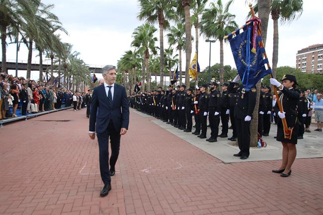 Fernando Grande-Marlaska preside en Almería el acto del Día de la Policía | RAFAEL GONZÁLEZ ep fernando grande-marlaska presidealmeriaactodiala policia