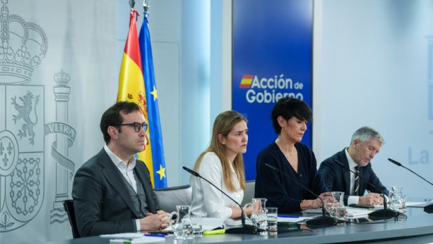 ep i d el ministro de economia comercio y empresa carlos cuerpo la vicepresidenta tercera y ministra