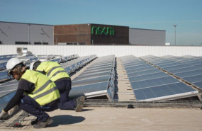 ep iberdrola instala la mayor comunidad solar de espana que permitira a 1100 familias reducir su ep iberdrola instala la mayor comunidad solar de espana que permitira a 1100 familias reducir su