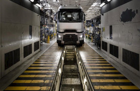 ep imagen de una de las factorias de renault trucks en francia