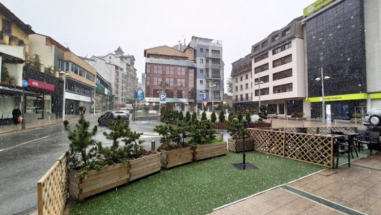 La plaza Rebés de Andorra la Vella, donde se encuentran sucursales de tres entidades bancarias del país. | EUROPA PRESS ep la plaza rebes de andorra la vella donde se encuentran sucursales de tres entidades bancarias del