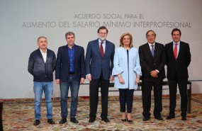 ep mariano rajoy presidefirmaacuerdo socialla subida de