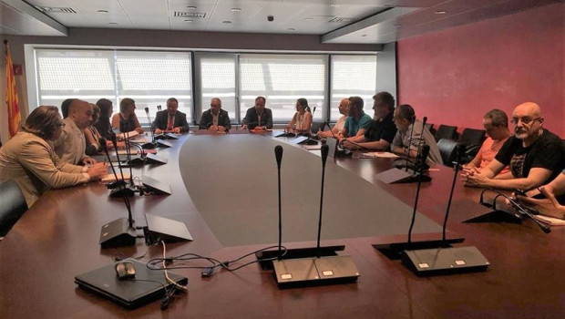 ep mediacion entre la direccion y el comite de huelga del personal de tierra de iberia en el