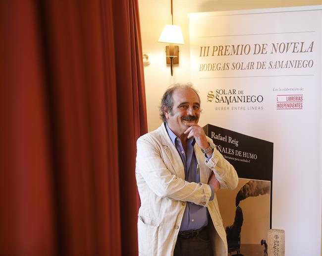 Rafael Reig, III Premio Novela Solar de Samaniego | EUROPA PRESS ep rafael reig iii premio novela solarsamaniego