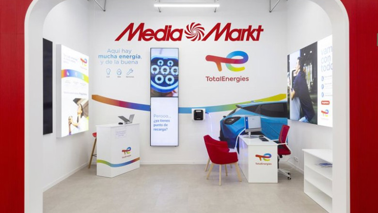 TotalEnergies y Mediamarkt renuevan su alianza estratégica hasta 2029 tras seis años de alianza. | TOTALENERGIES Y MEDIAMARKT ep totalenergies y mediamarkt renuevan su alianza estrategica hasta 2029 tras seis anos de alianza