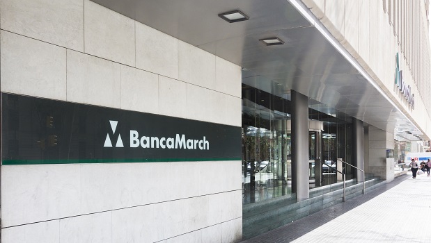 fachada banca march