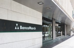 fachada banca march