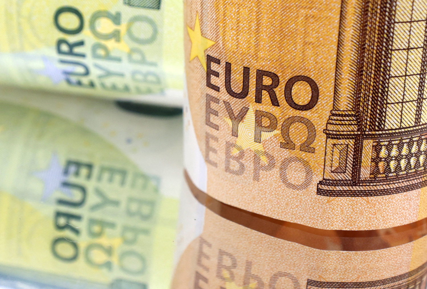les banques de la zone euro face a des risques croissants jusqu en 2023 