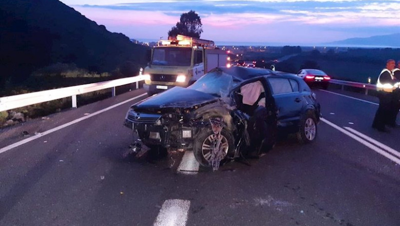 Accidente de tráfico en la N-340 a la altura de Tarifa (Cádiz) | CONSORCIO PROVINCIAL DE BOMBEROS DE CÁDIZ ep accidente de trafico en la n-340 a la altura de tarifa cadiz