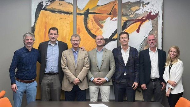 ep acuerdo entre ampere energy y bikote solar