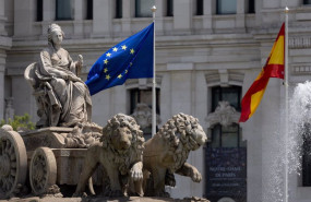 ep archivo   bandera de la union europea en la plaza de cibeles a 9 de mayo de 2024 en madrid espana