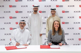 ep archivo   firma del acuerdo entre gulf data hub y kkr