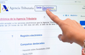 ep archivo   una persona en la sede electronica de la agencia tributaria