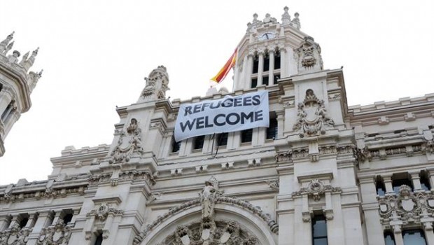 ep ayuntamientomadrid cartelbienvenidos refugiados