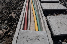 ep cables de telecomunicaciones en las vias de tren de adif