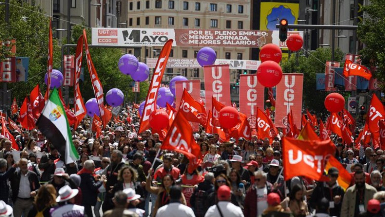 ep decenas de personas durante la manifestacion por el dia del trabajador a 1 de mayo de 2024 en ep decenas de personas durante la manifestacion por el dia del trabajador a 1 de mayo de 2024 en