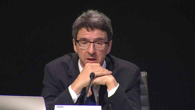 El director de BBVA Research y economista jefe de Grupo BBVA, Jorge Sicilia | Europa Press TV - Europa Press - Archivo ep directorbbva researcheconomista jefegrupo bbva jorge sicilia duranteintervencionla presentacionla nueva edicioninforme situacion espana