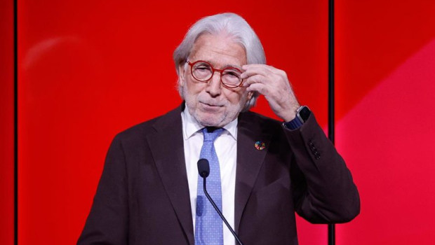 ep el presidente de foment del treball josep sanchez llibre intervienen en un acto de la patronal