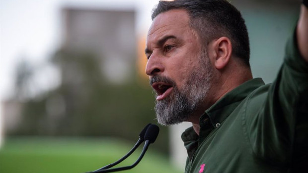 ep el presidente de vox santiago abascal interviene durante un mitin de vox en la plaza llibertat a