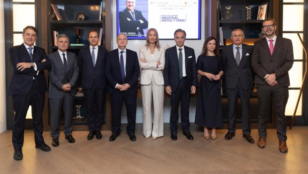 ep foto de familia con los asistentes un encuentro del foro generacion de oportunidades de europa
