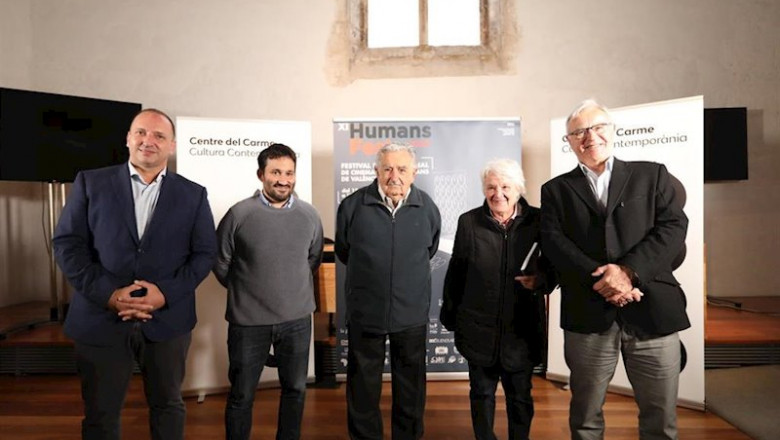 ep jose mujica participa en un foro en el centre del carme