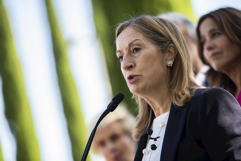 ep la numero dos del pp al congreso por madrid ana pastor atiende a los medios desde ciudad real