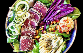 full protein salad tataki de atun