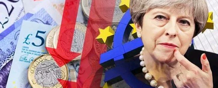 El miedo al Brexit vuelve con fuerza a la libra que estira sus mínimos de cuatro meses