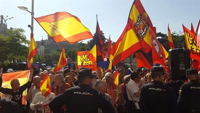 200 Personas Protestan Contra La Conferencia De Puigdemont En Madrid | EUROPA PRESS ep 200 personas protestanla conferenciapuigdemontmadrid