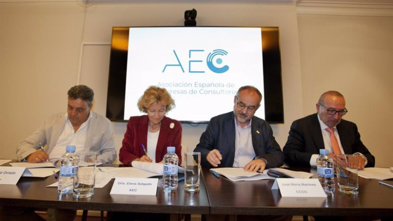ep acto de firma del convenio de la consultoria entre la aec y ccoo y ugt ep acto de firma del convenio de la consultoria entre la aec y ccoo y ugt