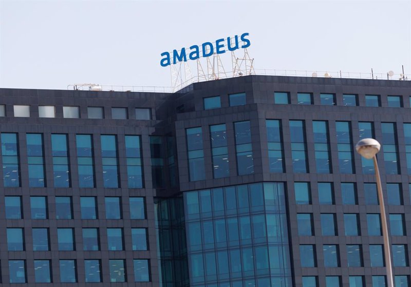 Amadeus estima un incremento de ingresos de entre el 9% y el 12,5% hasta 2026