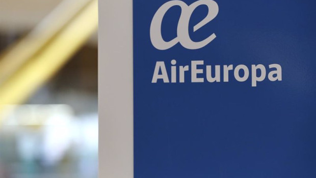 ep archivo   logo de air europa en la terminal t4 del aeropuerto adolfo suarez madrid barajas en