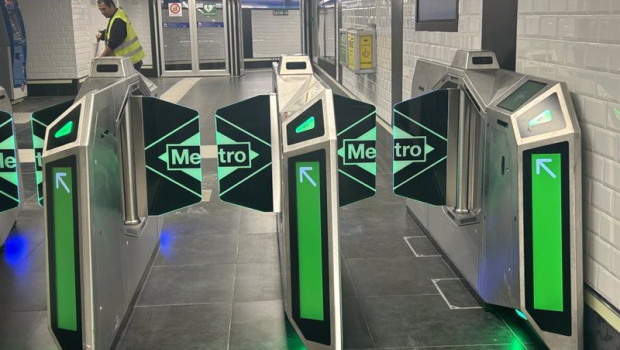 ep archivo   tornos inteligentes metro de madrid