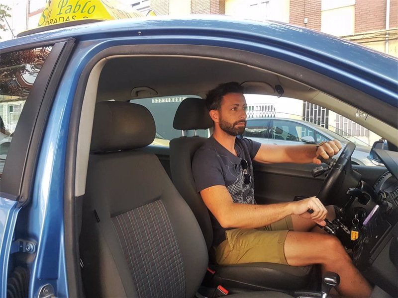 ¡Revolución En La Conducción! Autoescuelas Apoyan La Baja De Edad - jnzsy7u