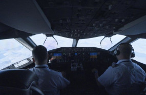 ep cabina de un avion de air europa