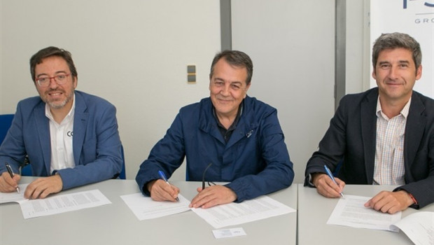 ep de izquierdaderecha david romeral gerenteclusterautomocionaragon caar juan munoz directorcluster ibericodeplantapsa zaragoza angel fernandez consejero delegadoitainnova gerentecaar david romeral