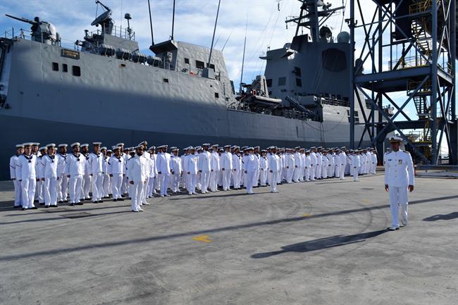 ep dotacionla fragata cristobal colon en el anzac day