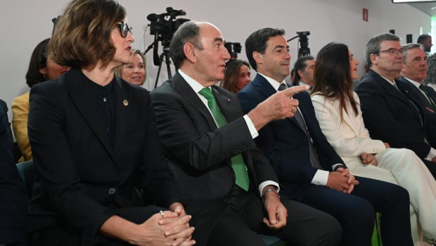 ep el lehendakari imanol pradales 3d y el presidente ejecutivo de iberdrola ignacio sanchez galan 2i