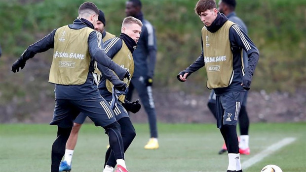 ep jugadores del manchester united durante una sesion de entrenamiento de antes del paron por el