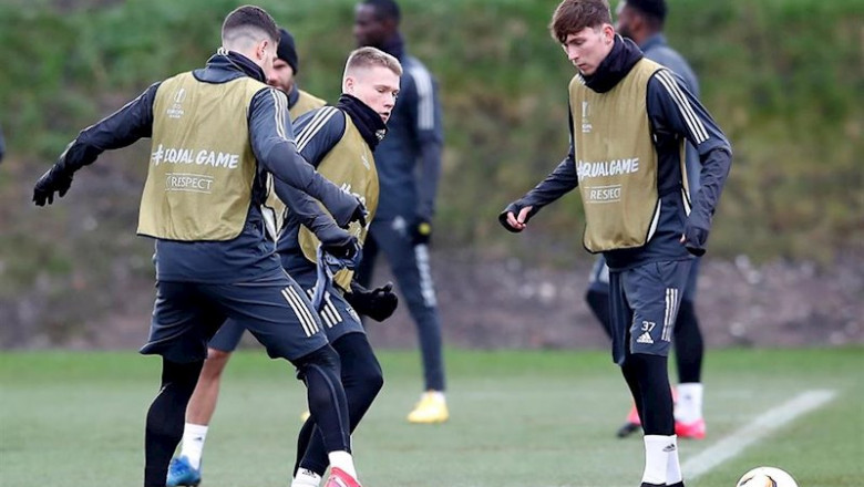 ep jugadores del manchester united durante una sesion de entrenamiento de antes del paron por el ep jugadores del manchester united durante una sesion de entrenamiento de antes del paron por el