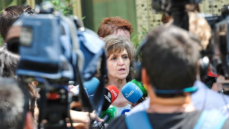La ministra de Sanidad, Consumo y Bienestar Social en funciones, María Luisa Carcedo, atiende a los medios de comunicación durante su visita a las instalaciones del Basque Culinary Center (BCC) en San Sebastían. | Unanue - Europa Press ep la ministra de sanidad consumo y bienestar social en funciones maria luisa carcedo atiende a los